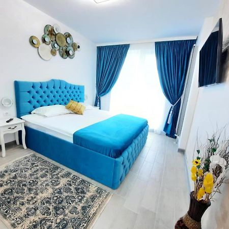 Apartament Rebeca Lux By Alezzi Beach Resort Нэводари Экстерьер фото