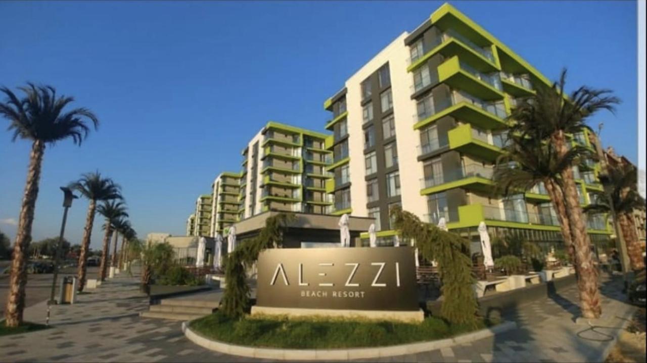 Apartament Rebeca Lux By Alezzi Beach Resort Нэводари Экстерьер фото