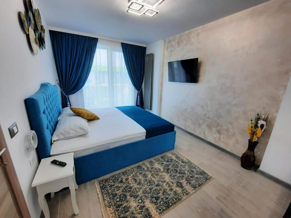 Apartament Rebeca Lux By Alezzi Beach Resort Нэводари Экстерьер фото