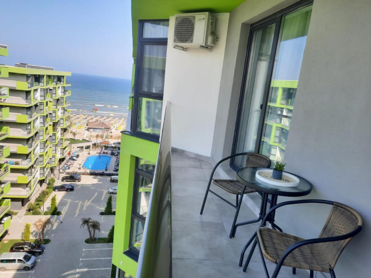 Apartament Rebeca Lux By Alezzi Beach Resort Нэводари Экстерьер фото