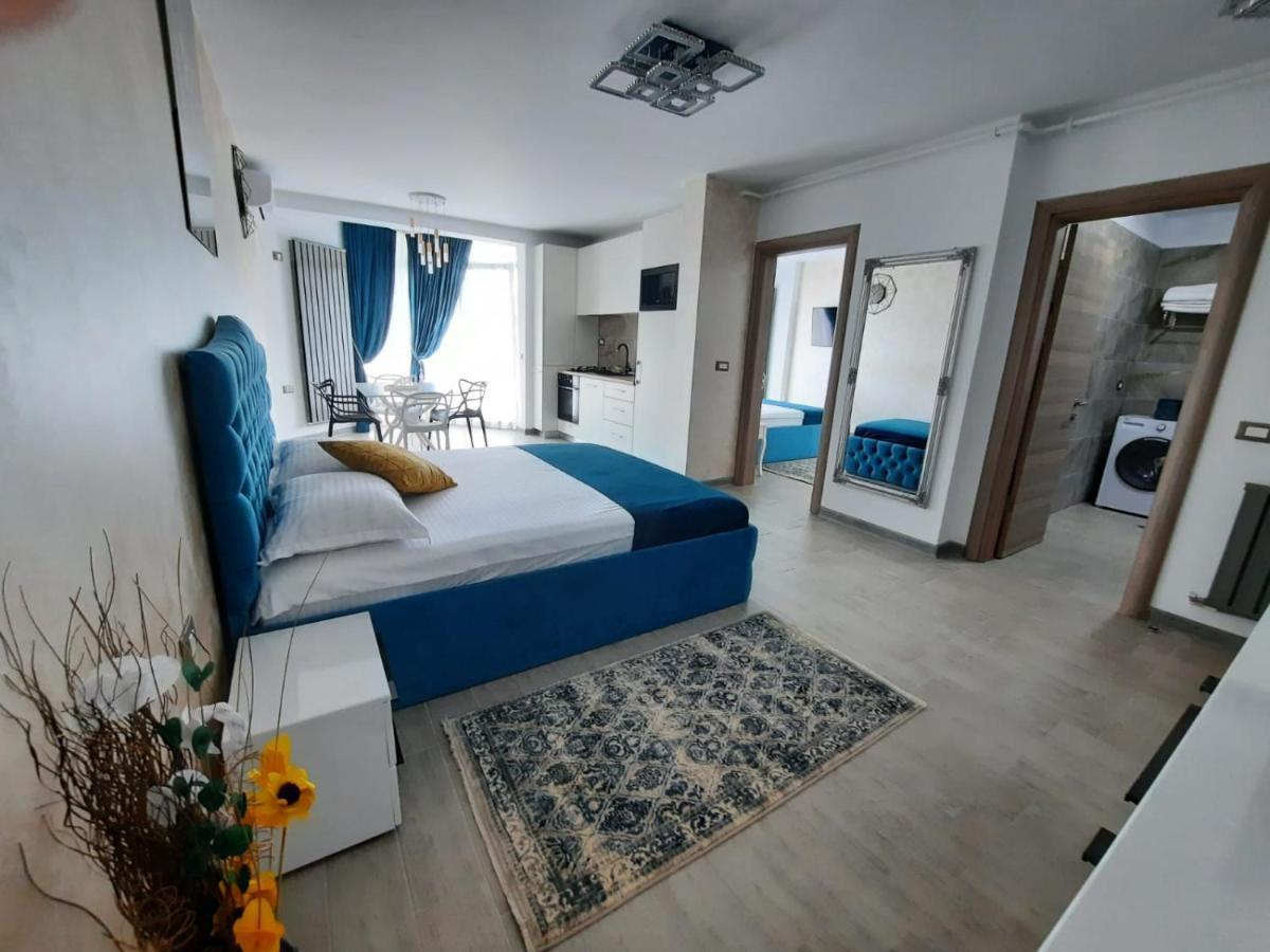 Apartament Rebeca Lux By Alezzi Beach Resort Нэводари Экстерьер фото