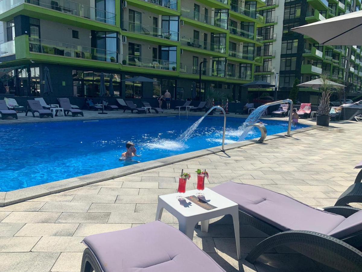 Apartament Rebeca Lux By Alezzi Beach Resort Нэводари Экстерьер фото